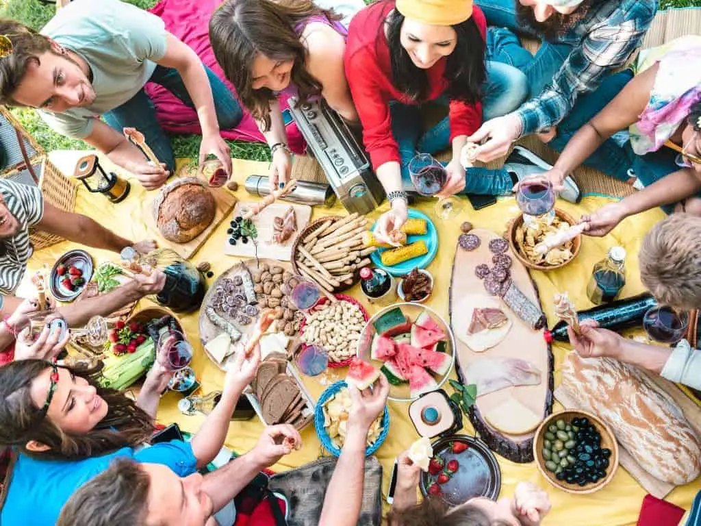 What to Bring to a Camping Potluck?