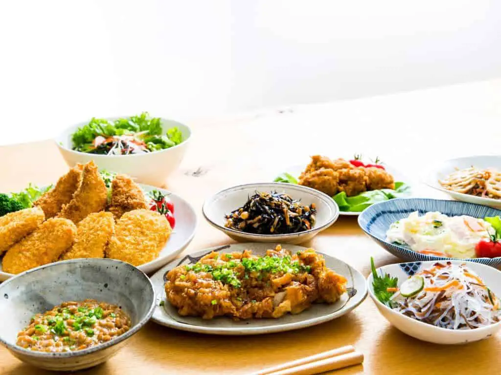 What Sides to Bring to a Potluck?